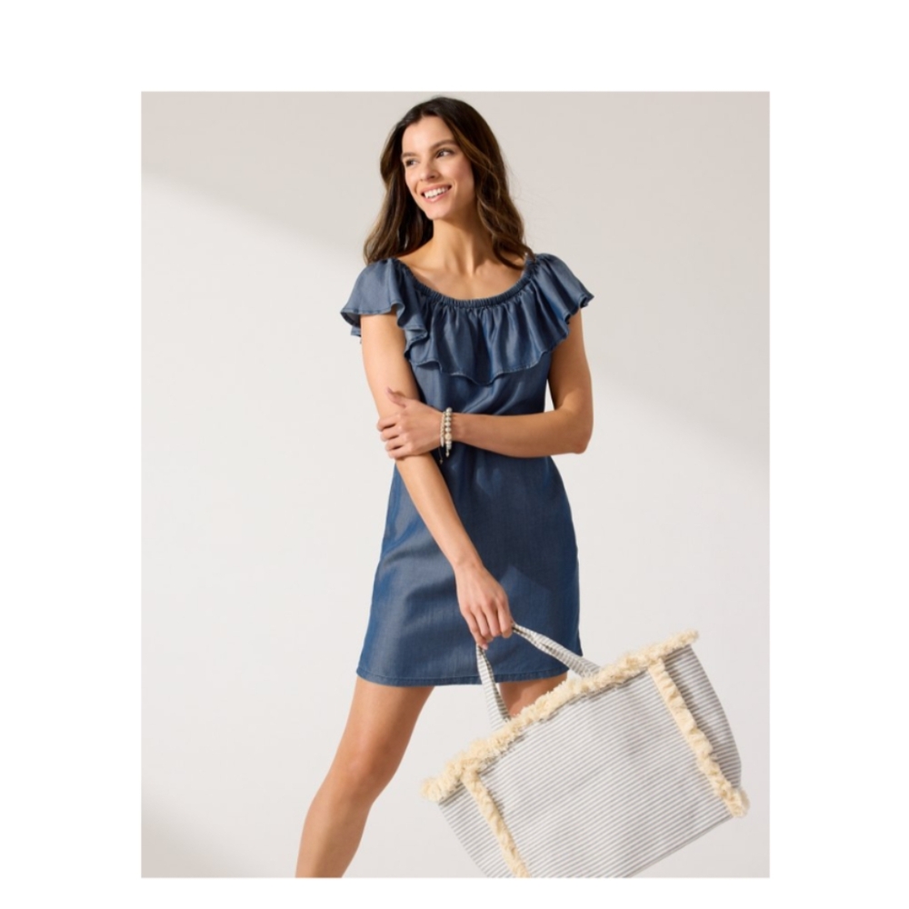 Tommy Bahama chambray dress with pockets size M